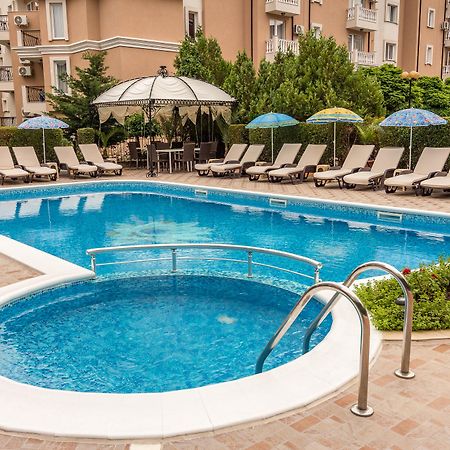 Family Hotel Venera Sveti Vlas Bagian luar foto