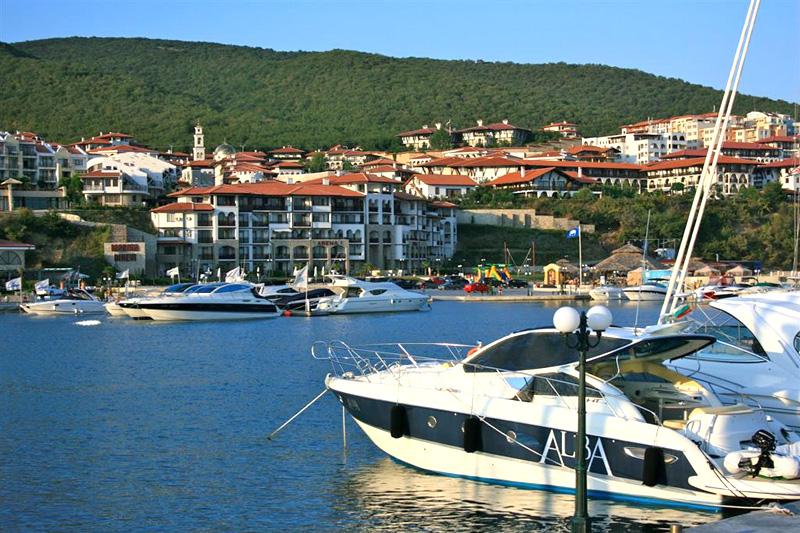 Family Hotel Venera Sveti Vlas Bagian luar foto