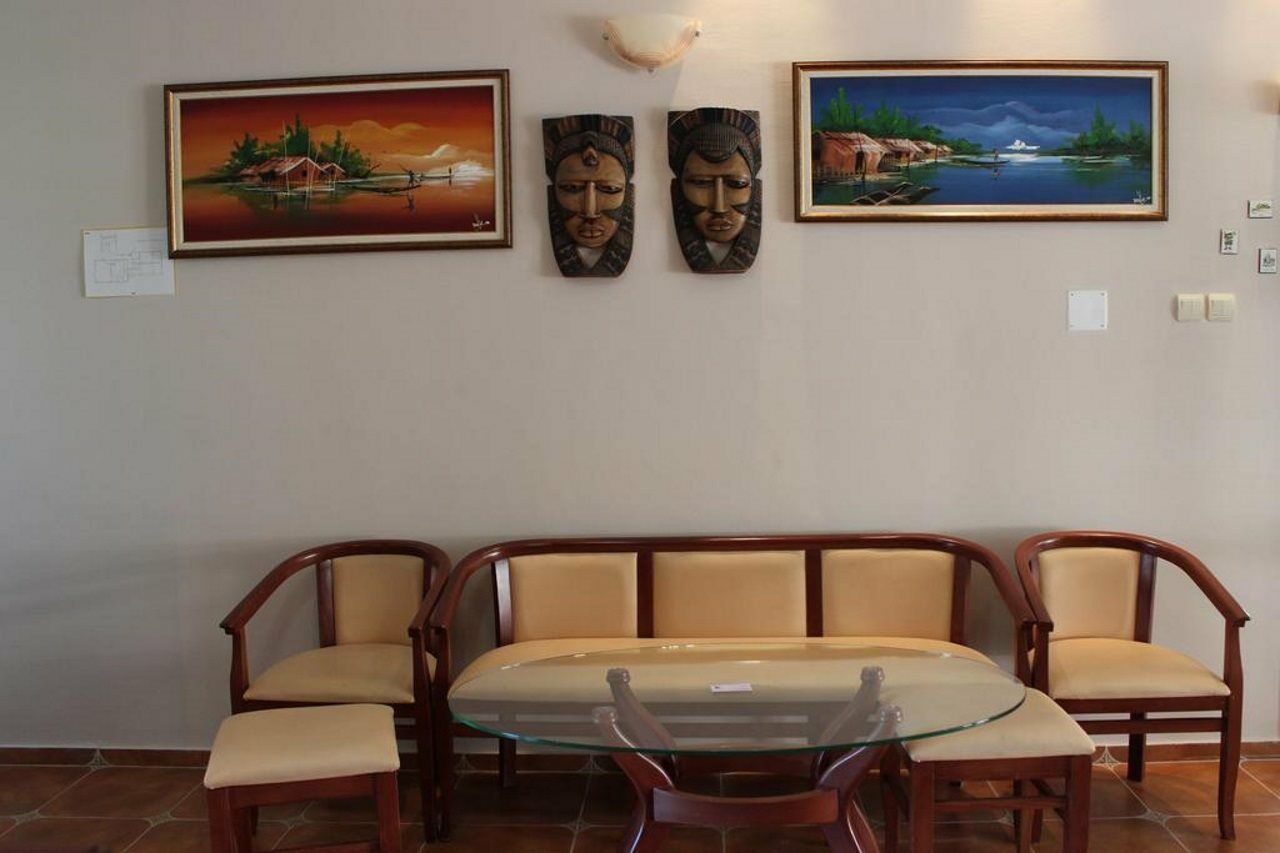 Family Hotel Venera Sveti Vlas Bagian luar foto